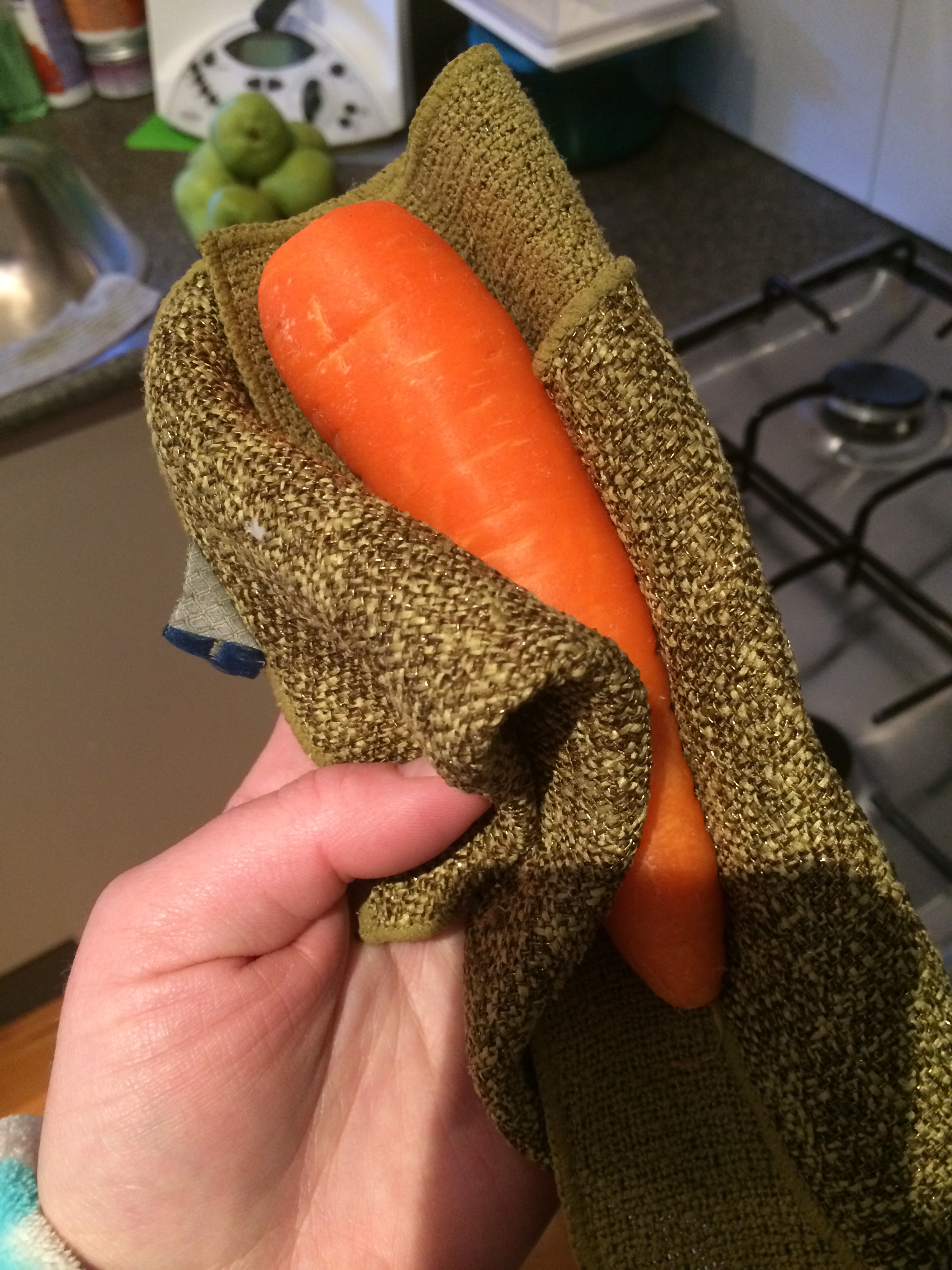 fruit and veggie scrub cloth